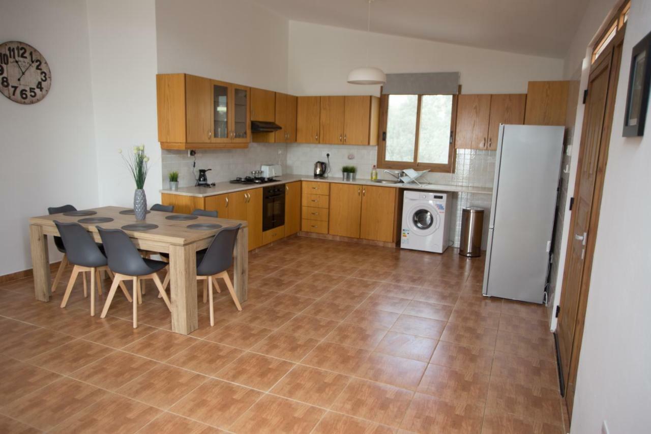 Serene Serenity Пафос Екстер'єр фото